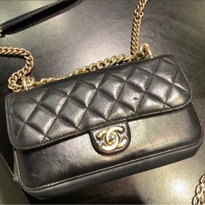 Chanel Paris Cosmopolite handbag